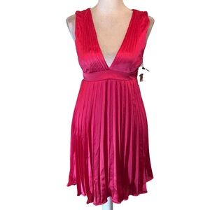 Sincerely Jules hot pink v neck pleated mini dress